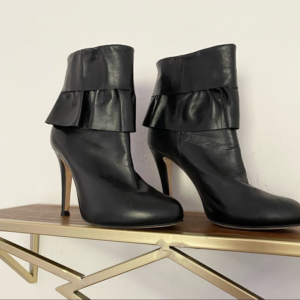 🖤Butter Italian Leather Ruffle Boho Booties 6.5 - Picture 2 of 9